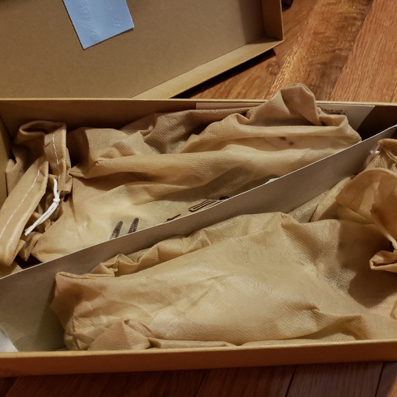 Cute summer leather shoes with heel - Picture 2 of 3